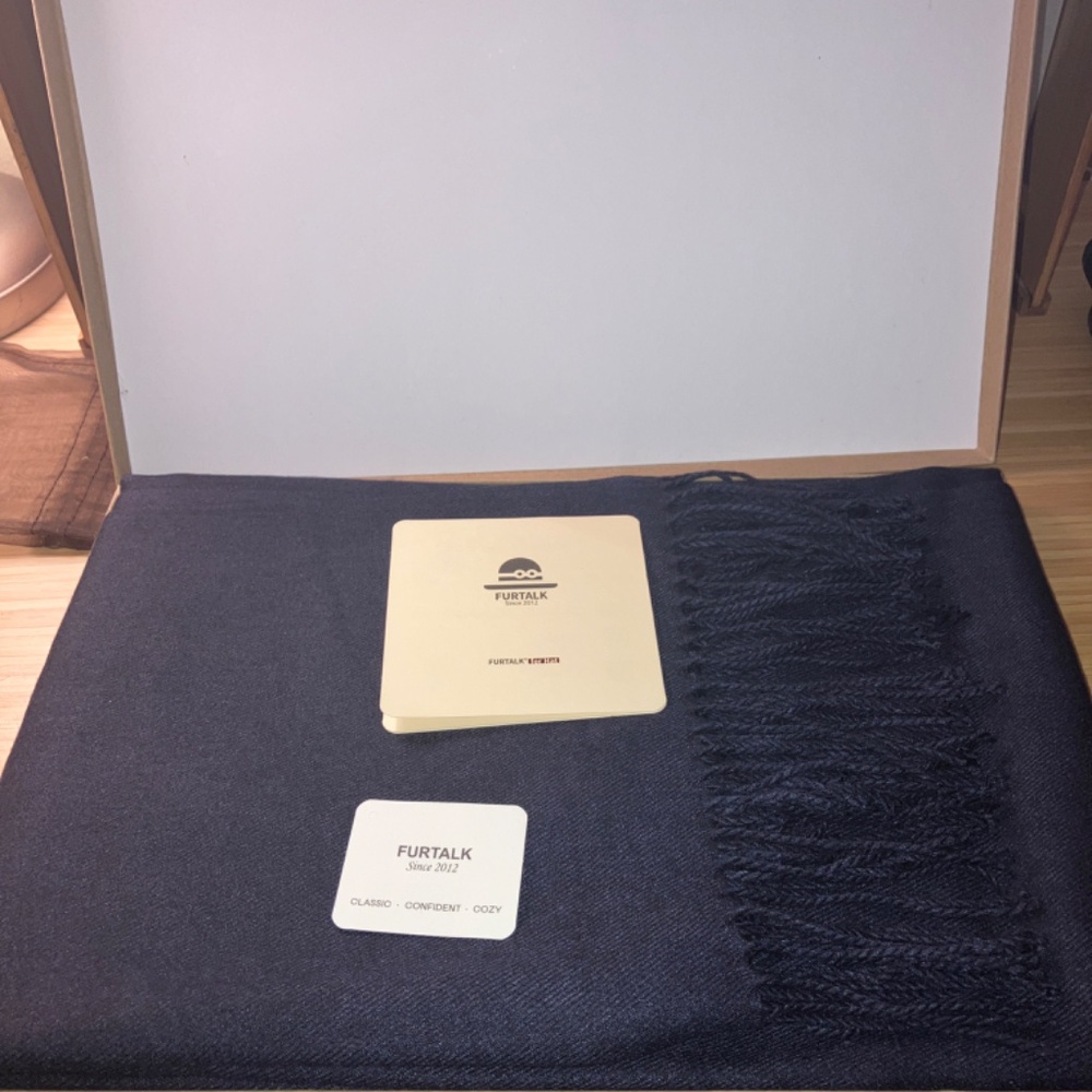 Navy Furtalk Pashima